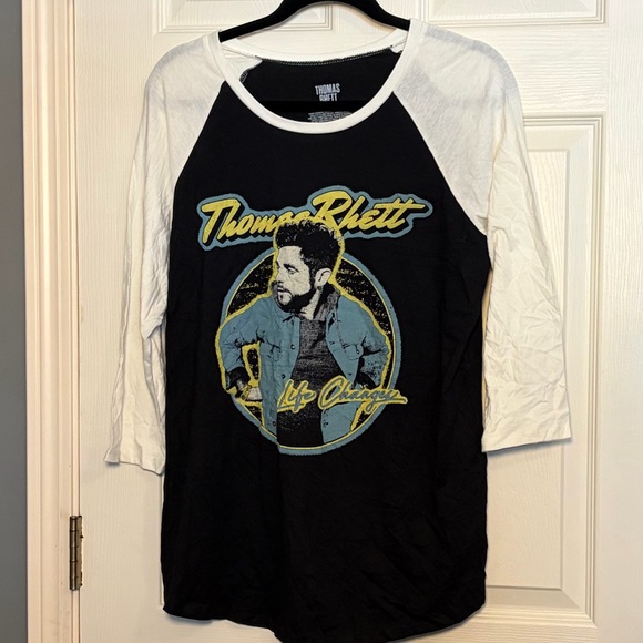 Thomas Rhett Graphic Raglan Tee - Picture 5 of 5